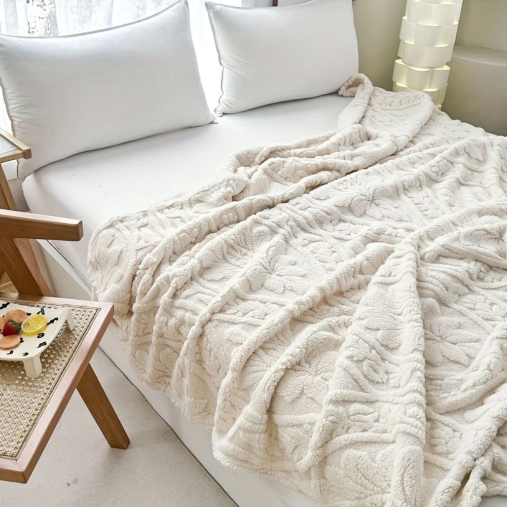 Paris Weave Jacquard Fleece Blanket Soft Microfiber Throw Lightweight Cozy Layering Blanket