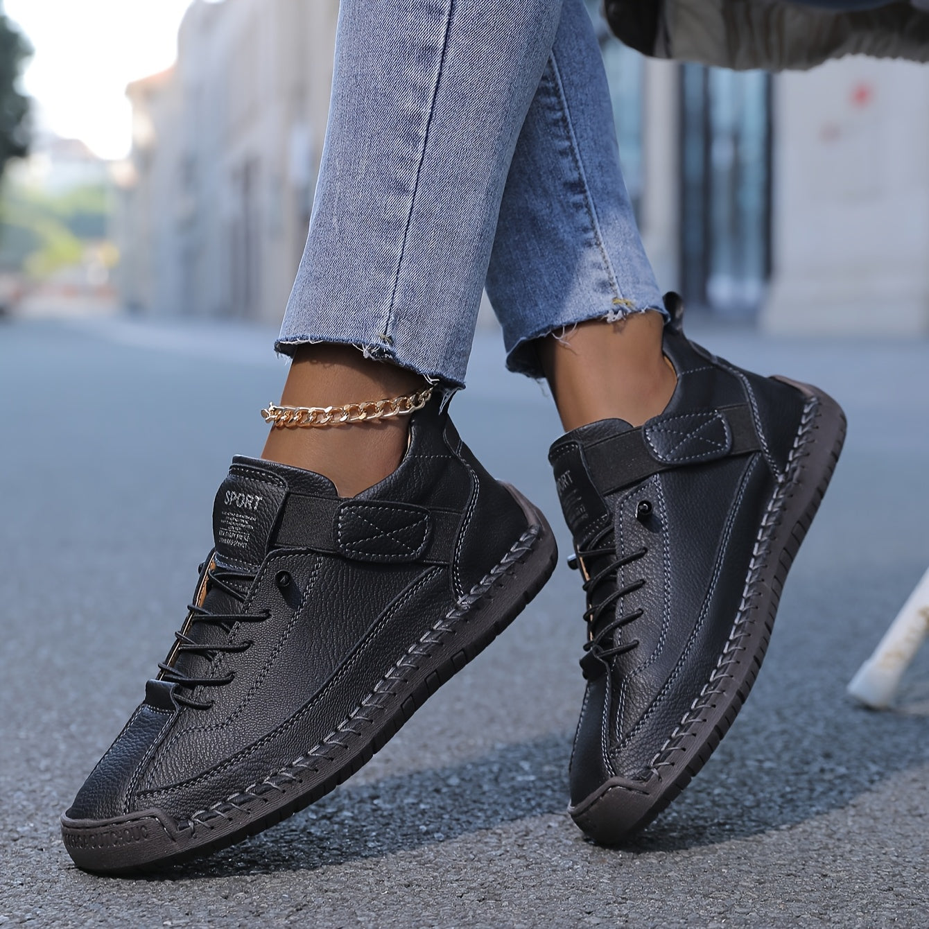 Harrow Renée supportive women's comfort walking sneakers with cushioned soles and breathable design, ideal for everyday wear.