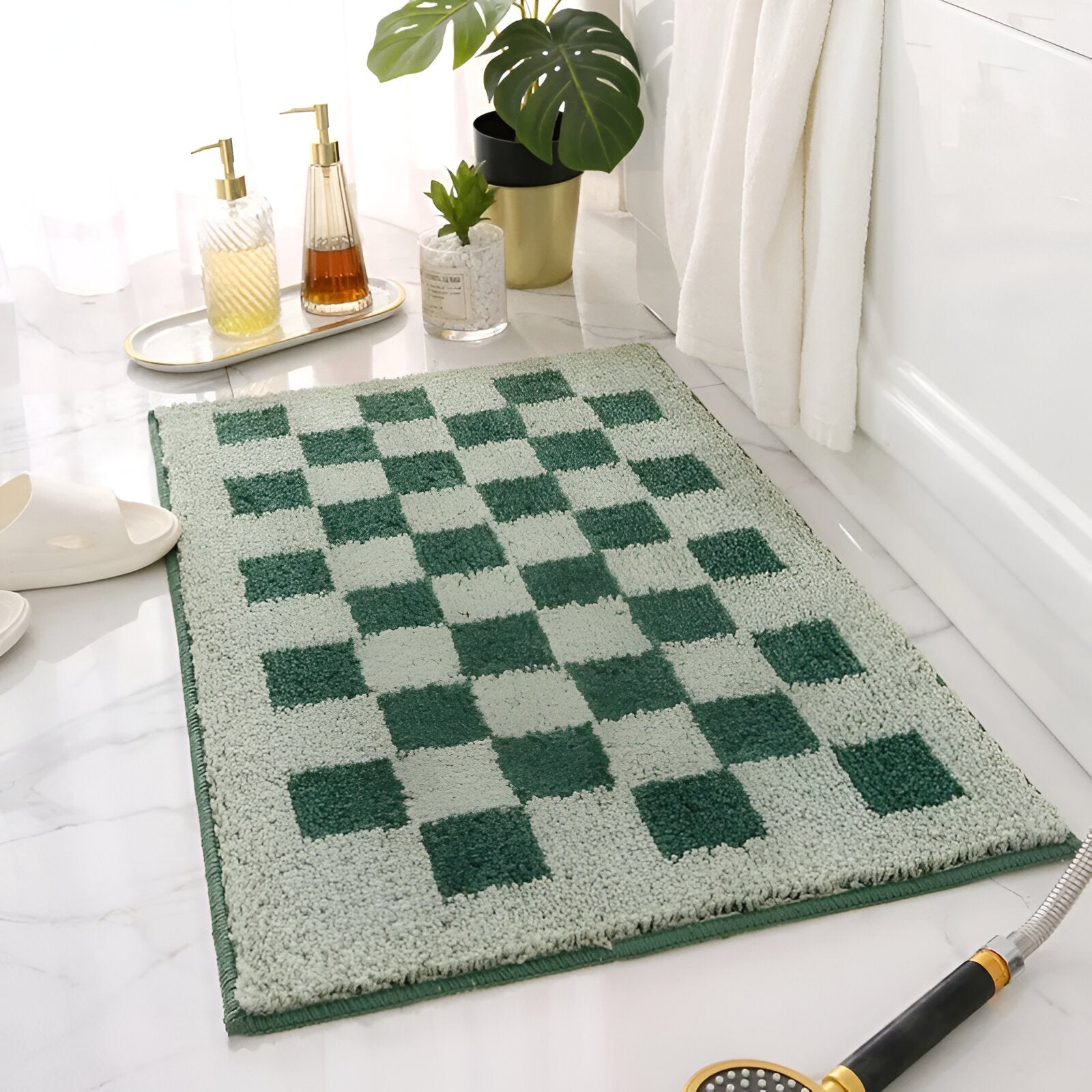 Harrow Plush Microfiber Checkered Bath Mat Black and White Machine Washable Eco-Friendly