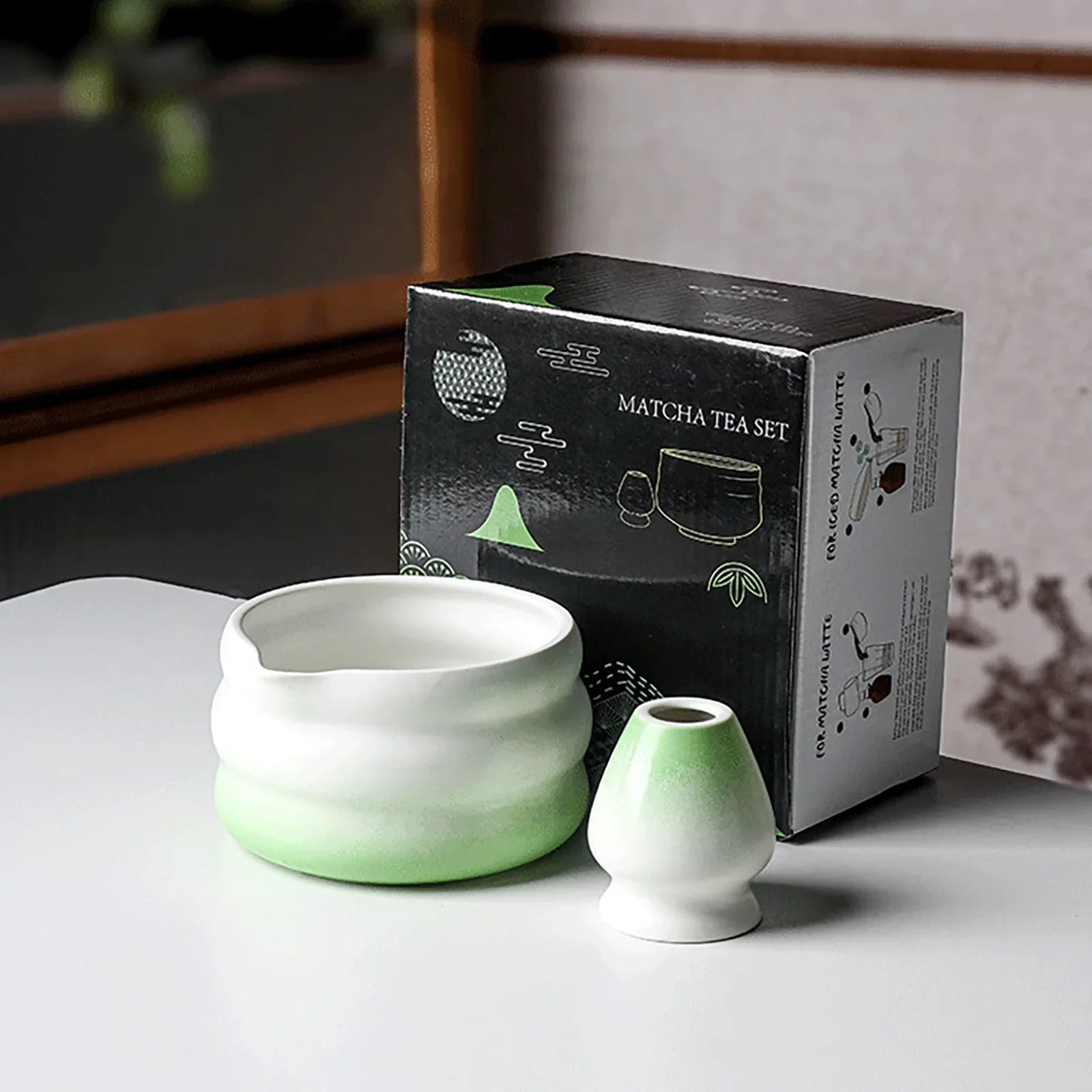 Japanese Ceramic Matcha Bowl Set 550ml Green with Pouring Spout and Whisk Holder for Tea Ceremony