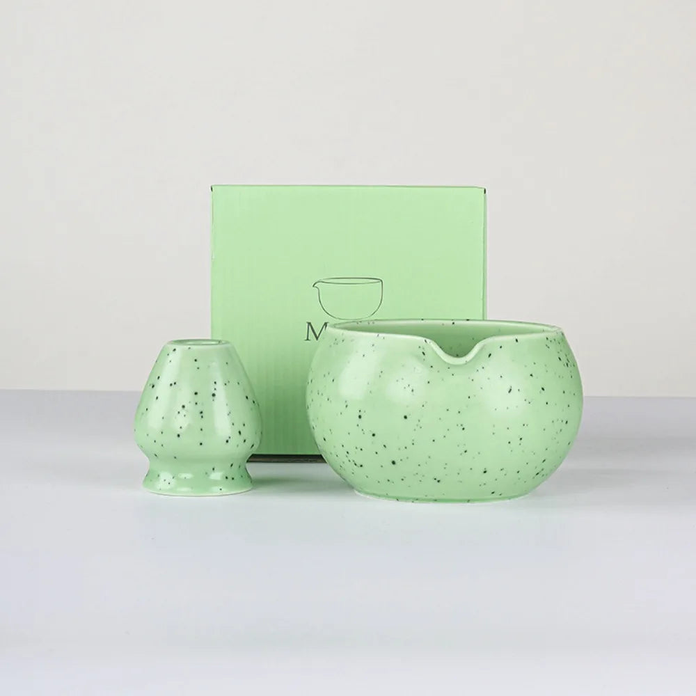 Ceramic Matcha Bowl with Pouring Spout 13.5cm Traditional Japanese Green Tea Chawan