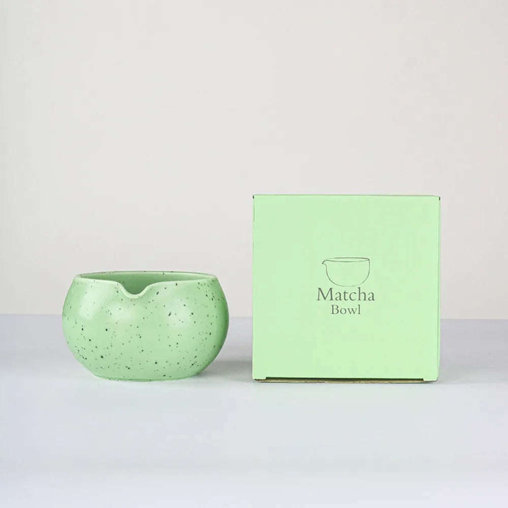 Ceramic Matcha Bowl with Pouring Spout 13.5cm Traditional Japanese Green Tea Chawan
