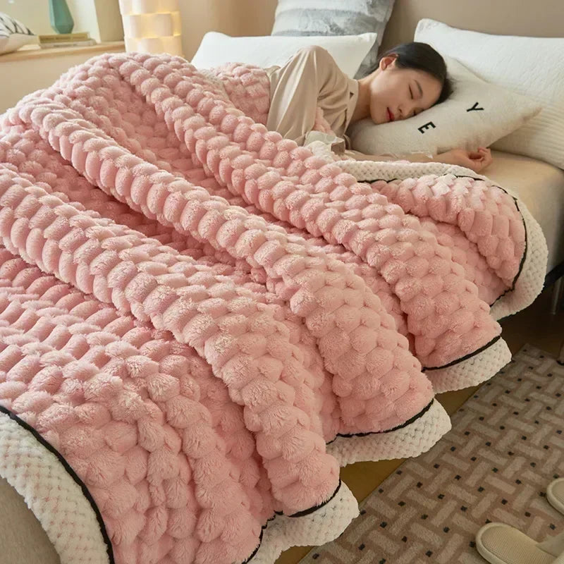 Cozy Flannel Blanket Soft Breathable Warm Throw for Couch and Bed Autumn Comfort