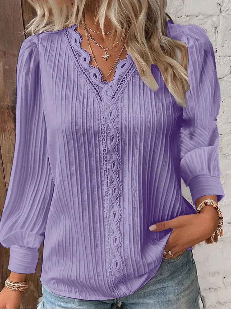 Women’s chiffon casual blouse with lace details, lightweight summer top by Harrow, featuring a relaxed fit and elegant design.