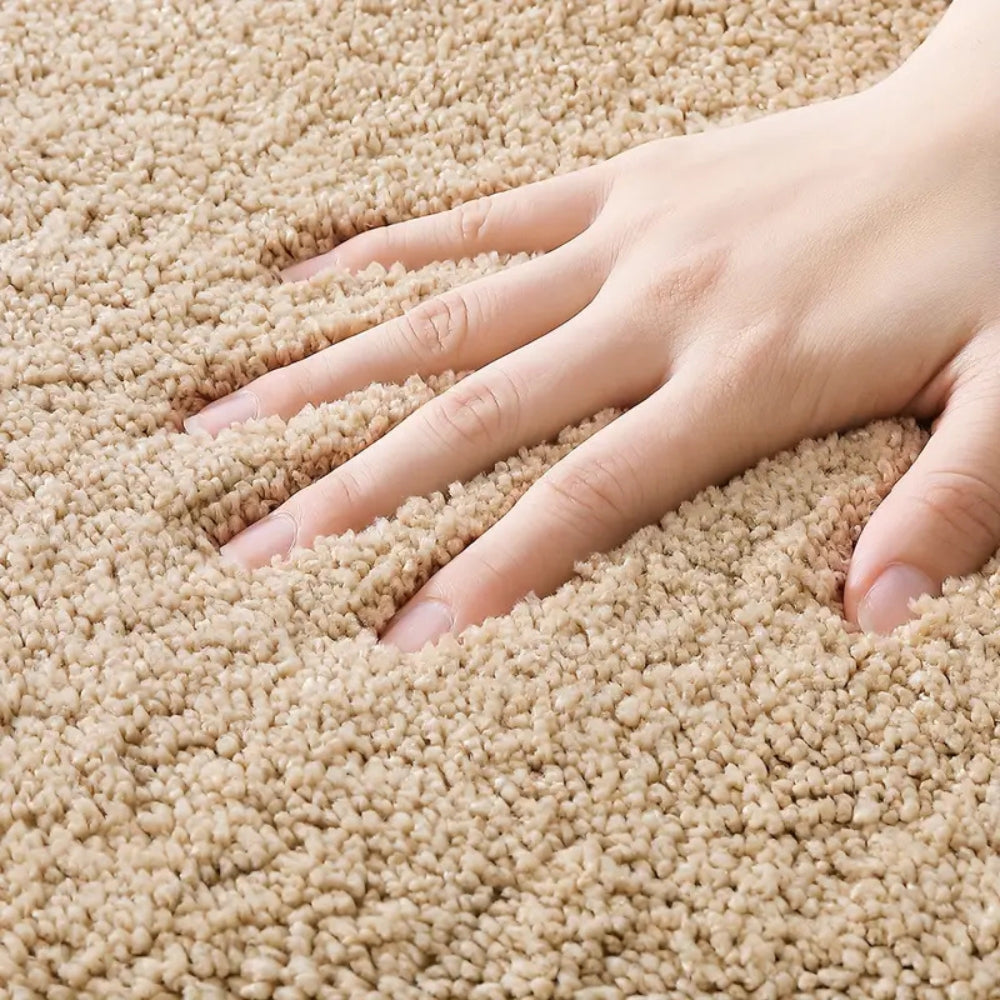 Soft Microfiber Oval Bath Mat Non-Slip Quick-Drying Bathroom Rug for Comfort and Safety