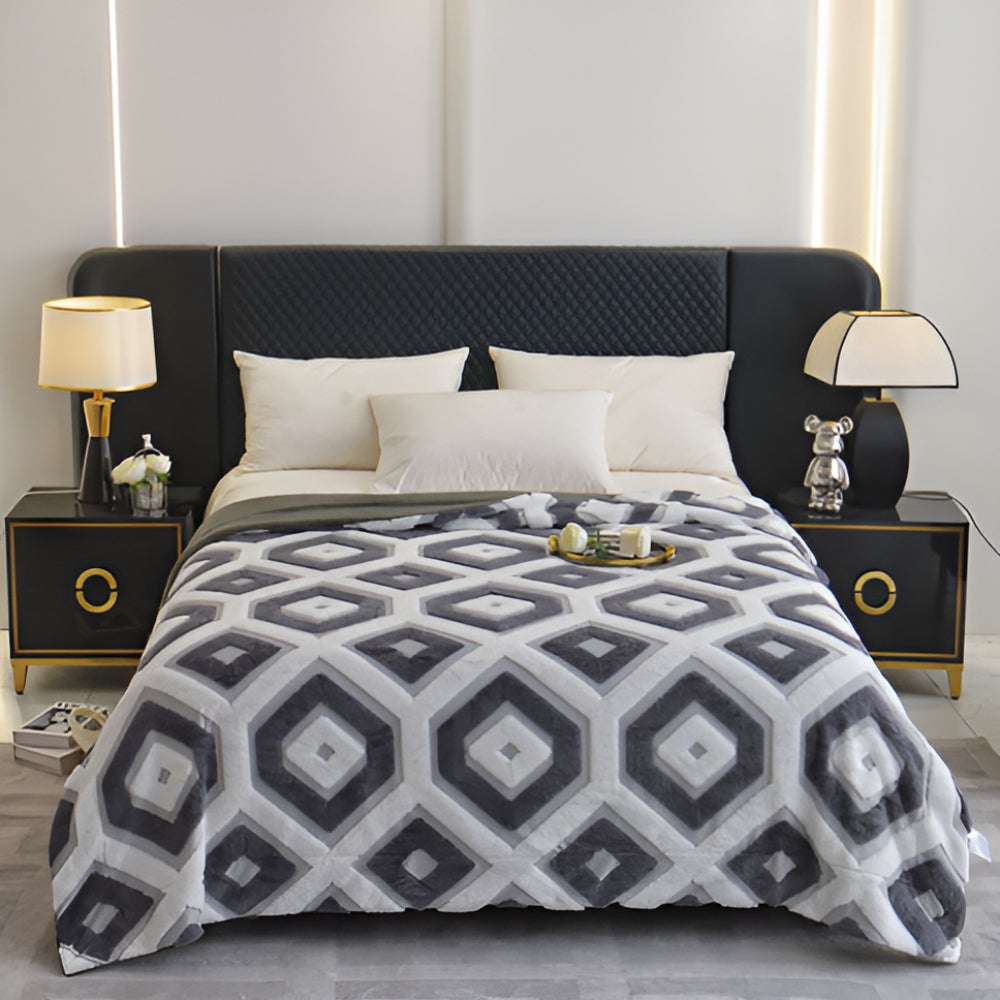 Double Layer Geometric Throw Blanket Cotton-Poly Blend Soft All-Season Warmth Machine Washable