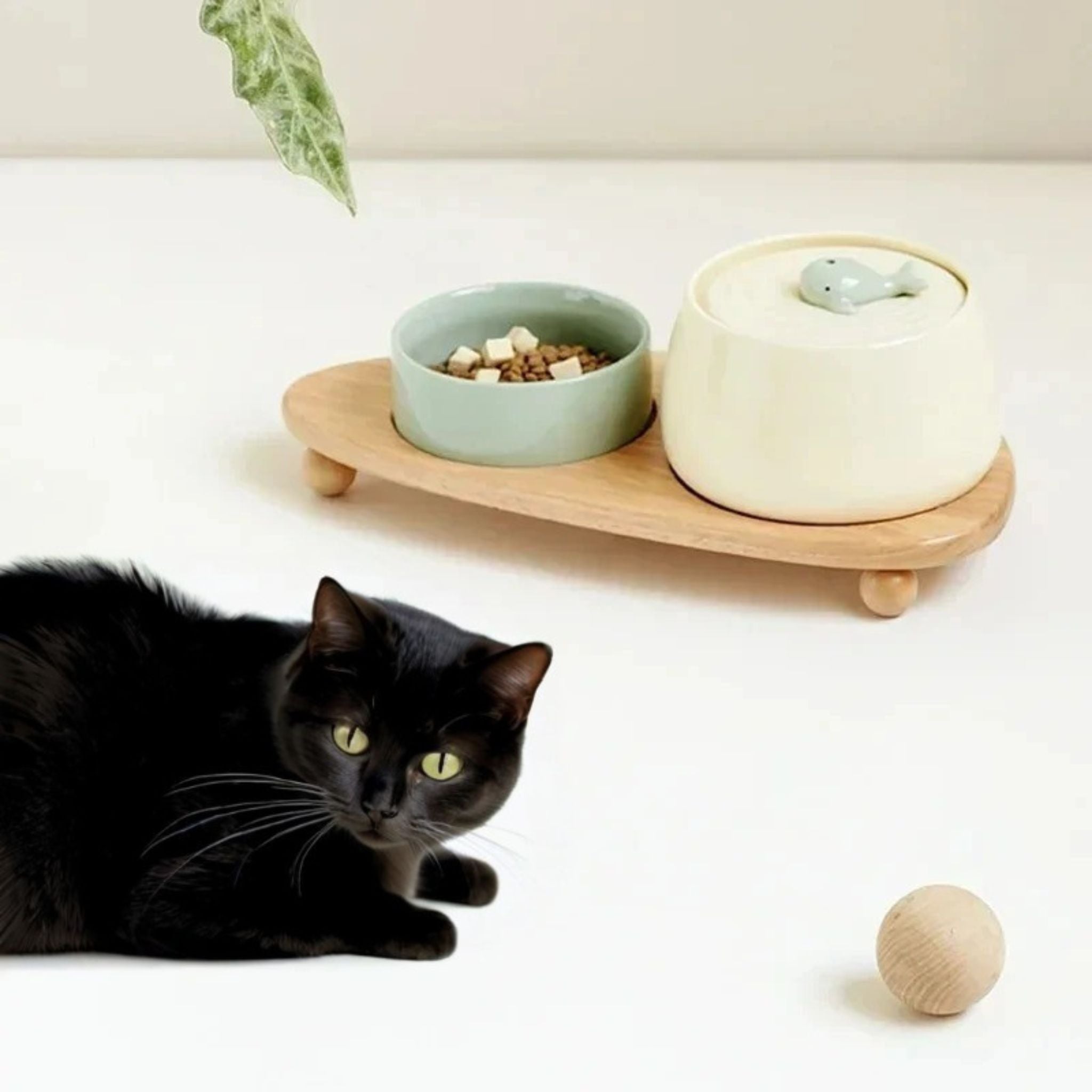 Ceramic Cat Water Fountain 1.3L with Dual Filtration Quiet USB-Powered Pet Hydration Fountain