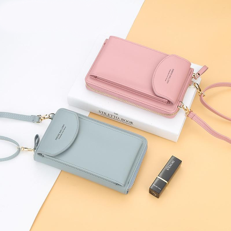 Crossbody Handbag Synthetic Leather Spacious Zip Pockets Elegant Fashionable Everyday Bag