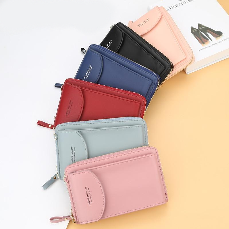 Crossbody Handbag Synthetic Leather Spacious Zip Pockets Elegant Fashionable Everyday Bag