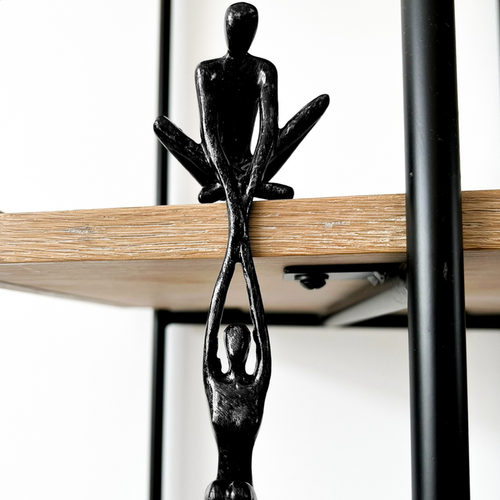 Interlocking Figures Sculpture Resin Figurine Shelf Decor Symbolizing Love and Unity