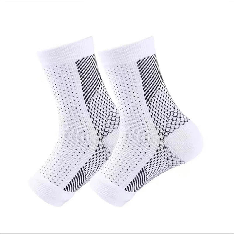 Davy Unisex Compression Socks for Foot Pain and Swelling Relief Black Ankle Length Polyester Blend