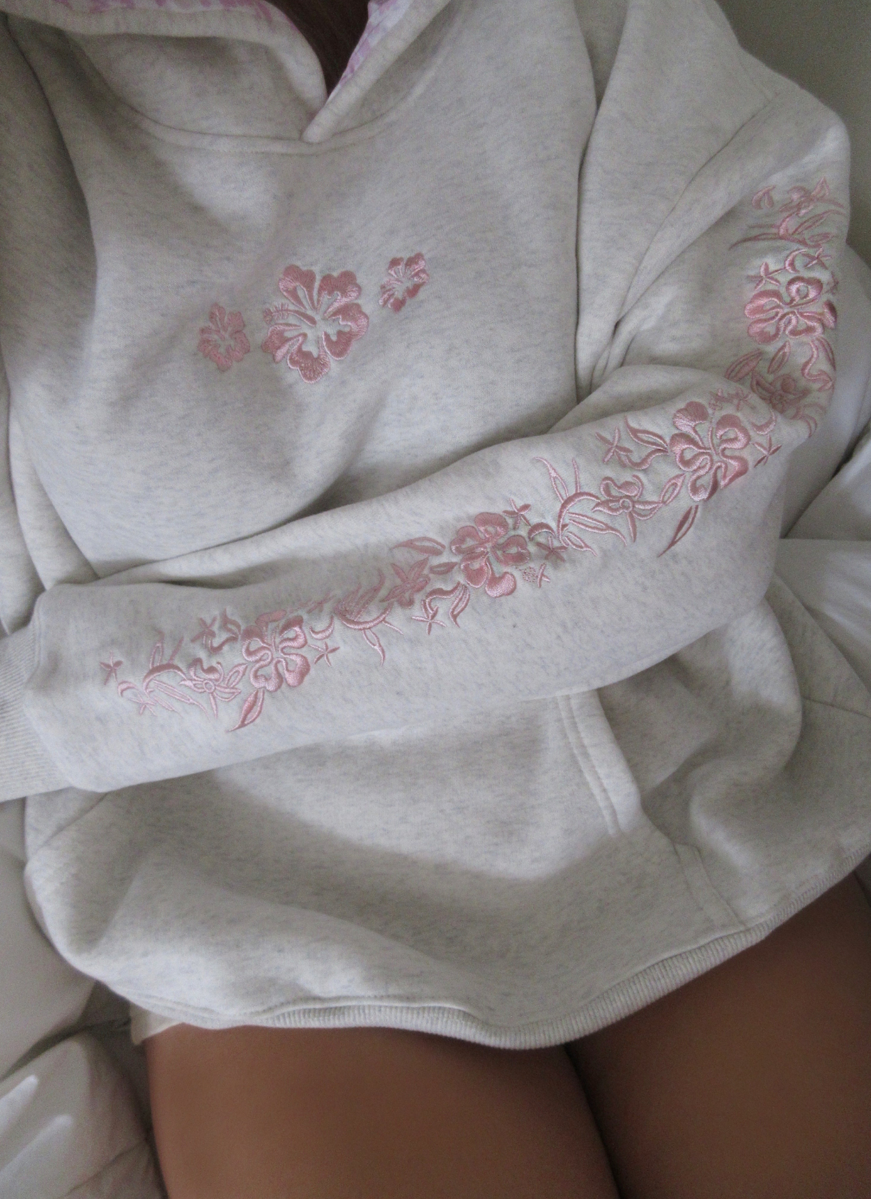 Floral Embroidered Fleece Hoodie Soft Cozy Warm Casual Pullover Sweatshirt