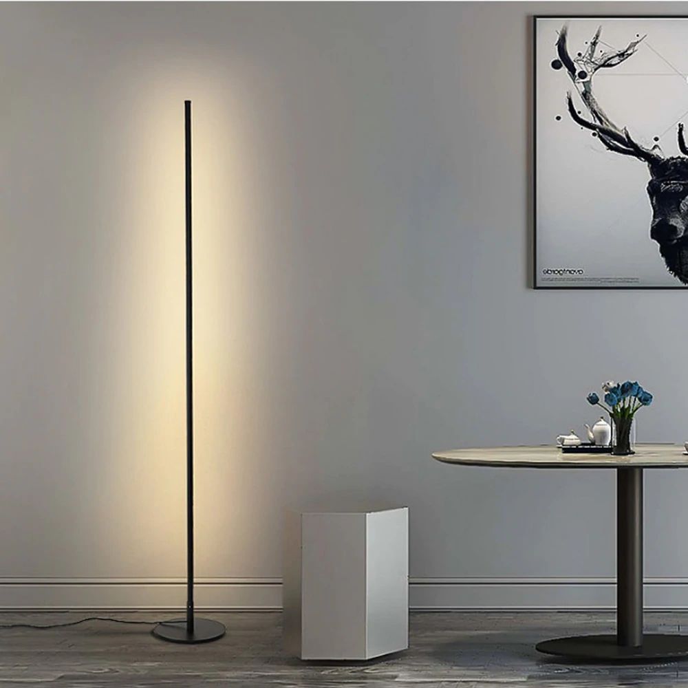 Lightmoon Modern LED Floor Lamp Aluminum Minimalist Moon Phase Design
