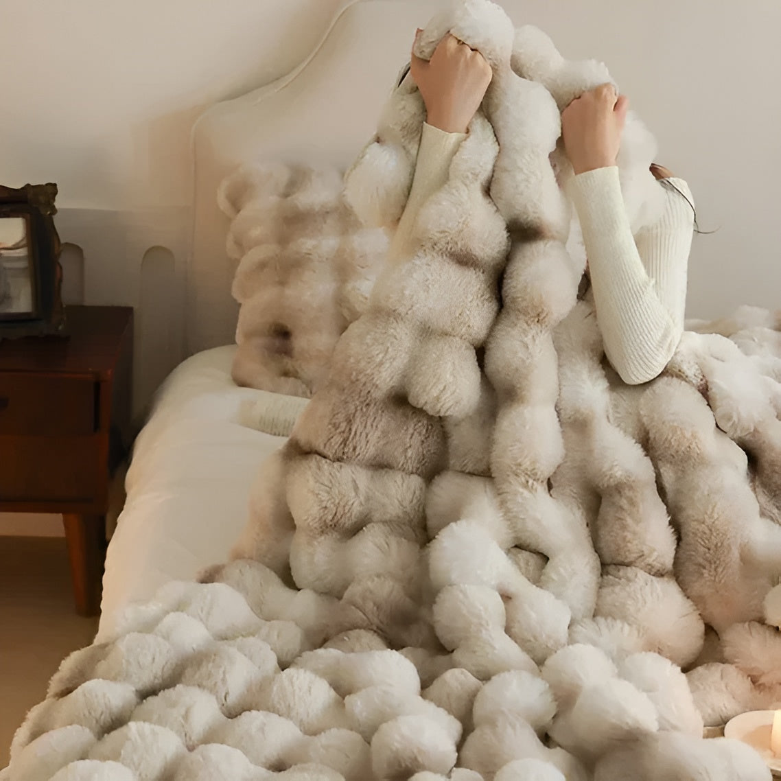 Soft Plush Throw Blanket Lightweight Travel Sofa Bedspread Cozy Comfort 100x160cm to 180x200cm