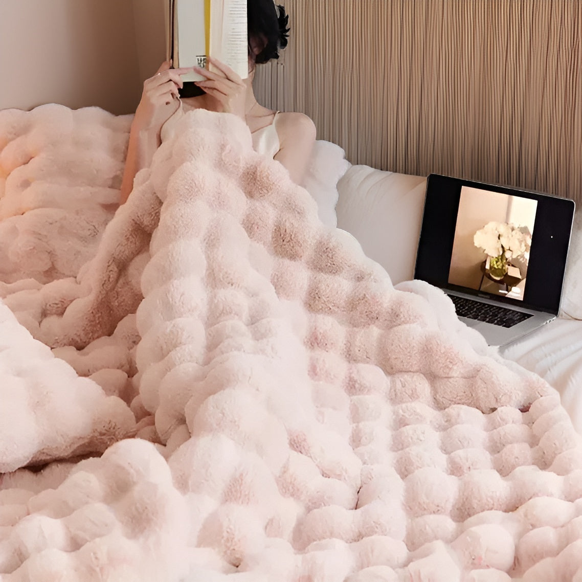 Soft Plush Throw Blanket Lightweight Travel Sofa Bedspread Cozy Comfort 100x160cm to 180x200cm