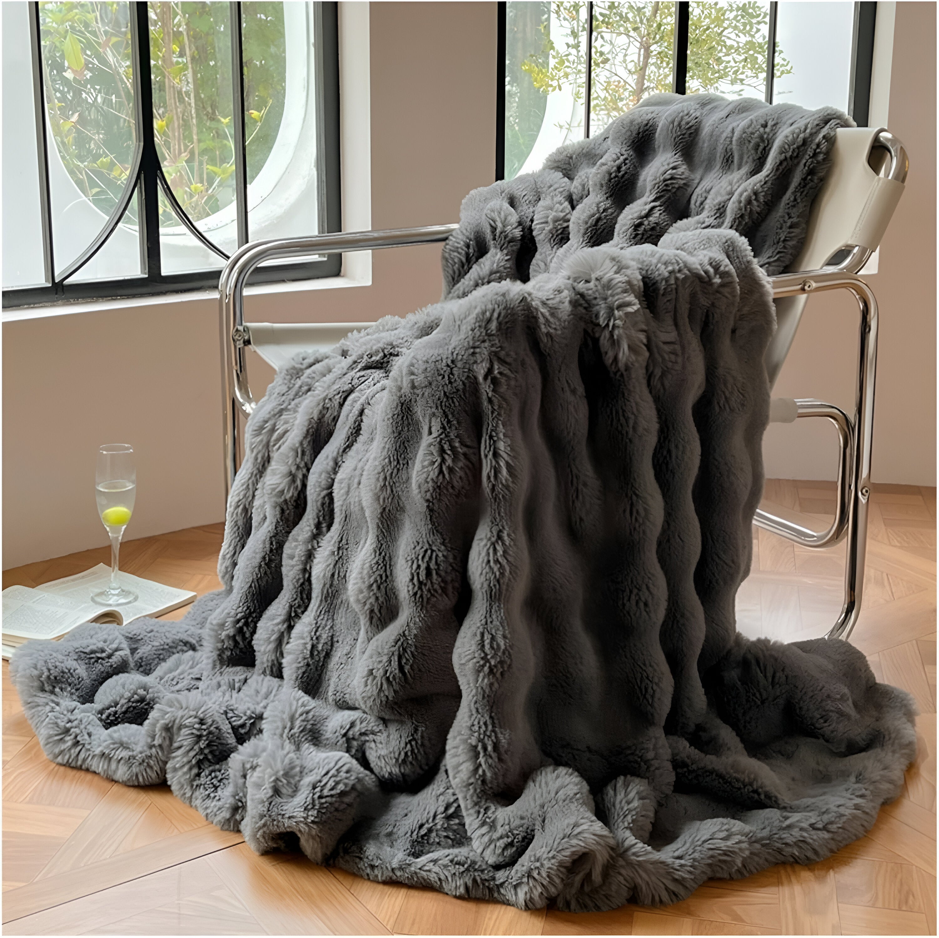 Soft Plush Throw Blanket Lightweight Travel Sofa Bedspread Cozy Comfort 100x160cm to 180x200cm
