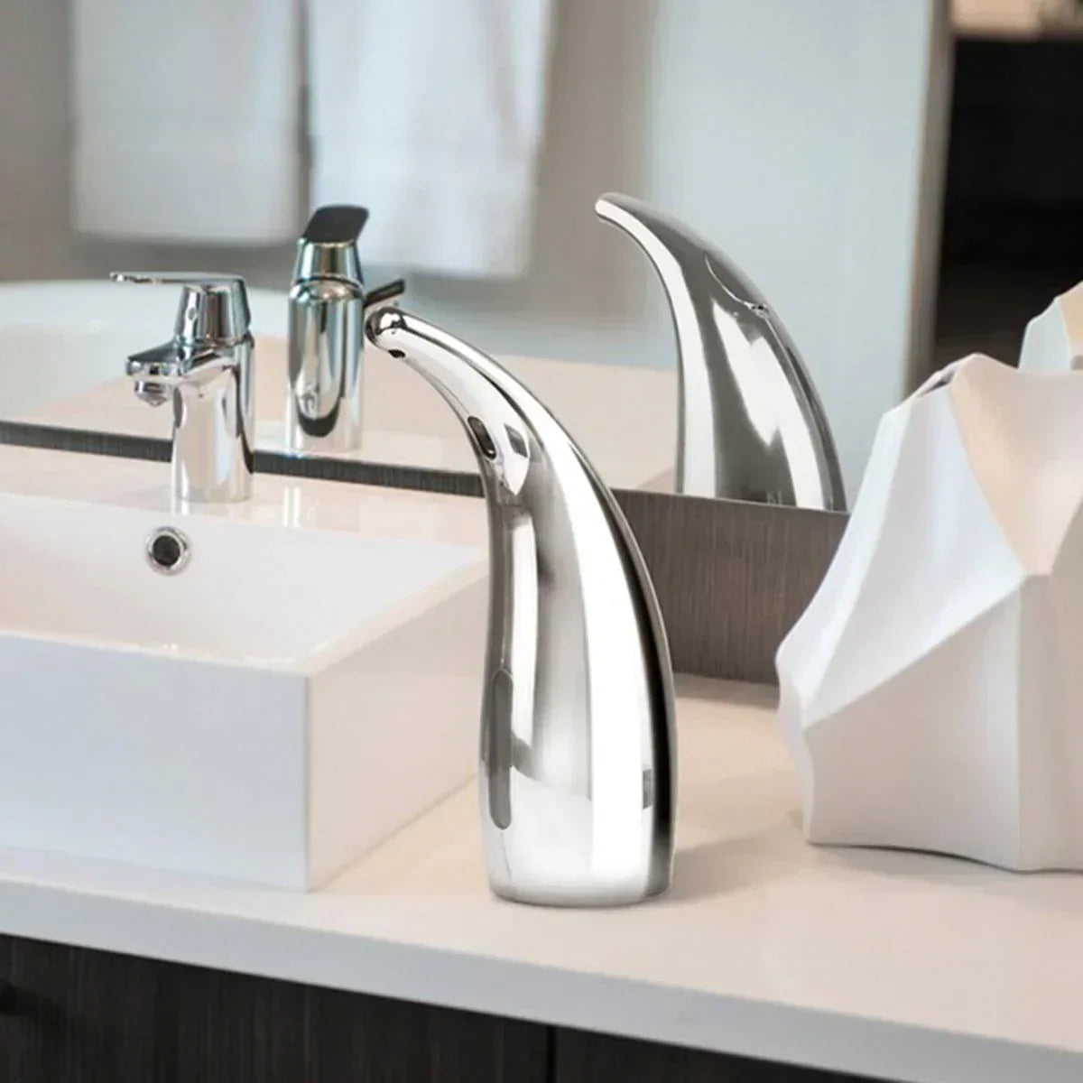 Automatic Sensor Soap Dispenser Touchless Infrared Hand Soap Dispenser 300ml for Bathroom Kitchen