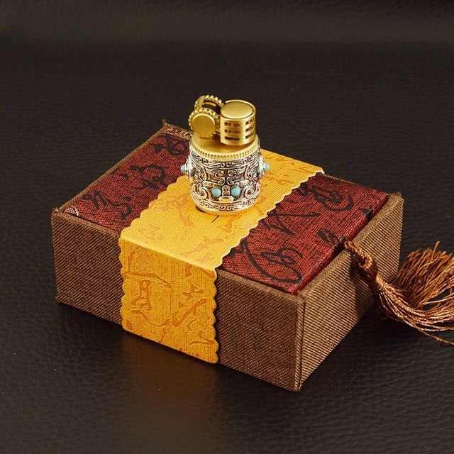 Retro Armor Mini Kerosene Lighter Metal Vintage Design Compact Pocket Flame