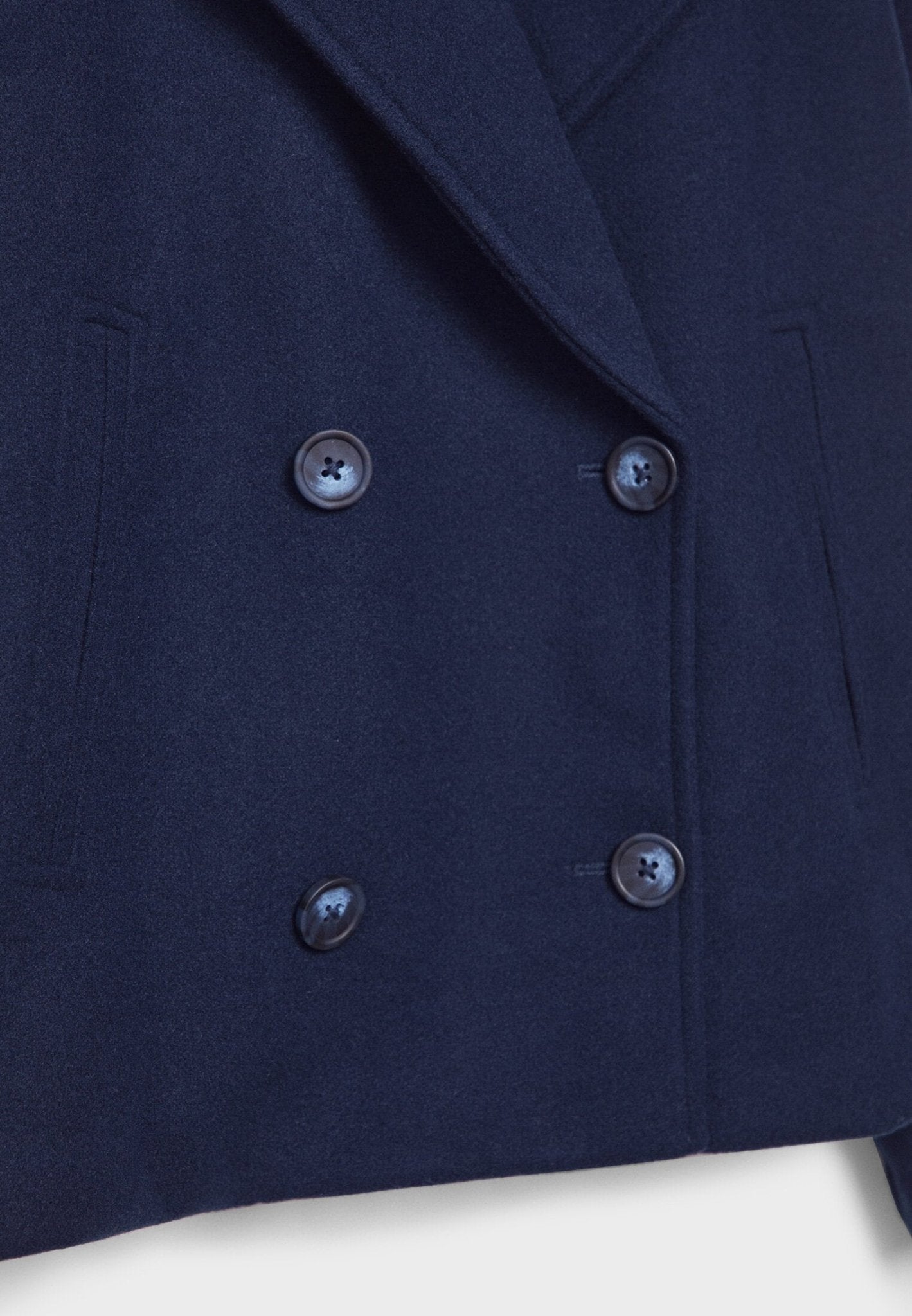 Cropped Double-Breasted Women's Jacket with Wide Lapel Collar and Side Pockets