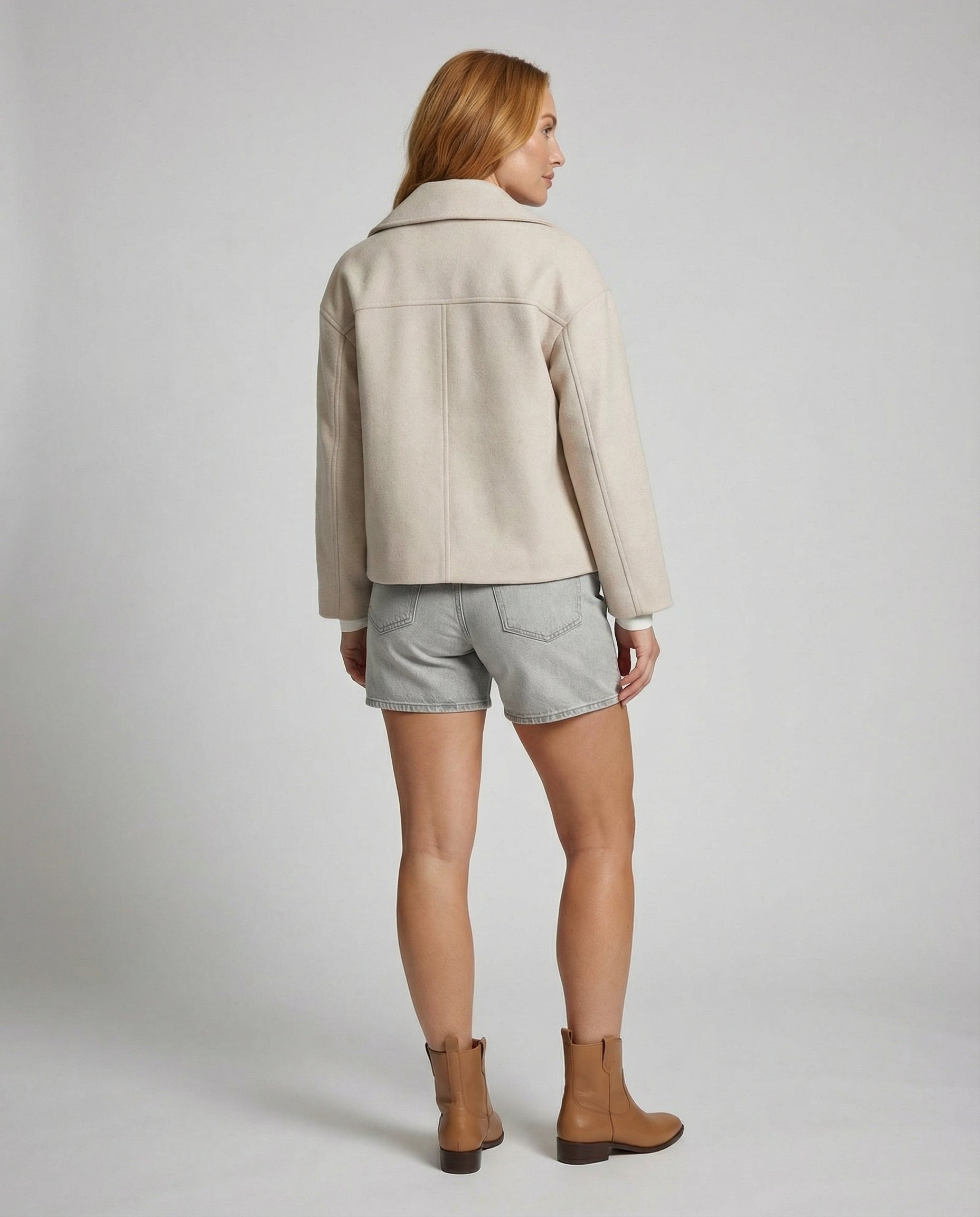 Cropped Double-Breasted Women's Jacket with Wide Lapel Collar and Side Pockets