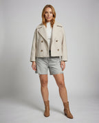 Cropped Double-Breasted Women's Jacket with Wide Lapel Collar and Side Pockets