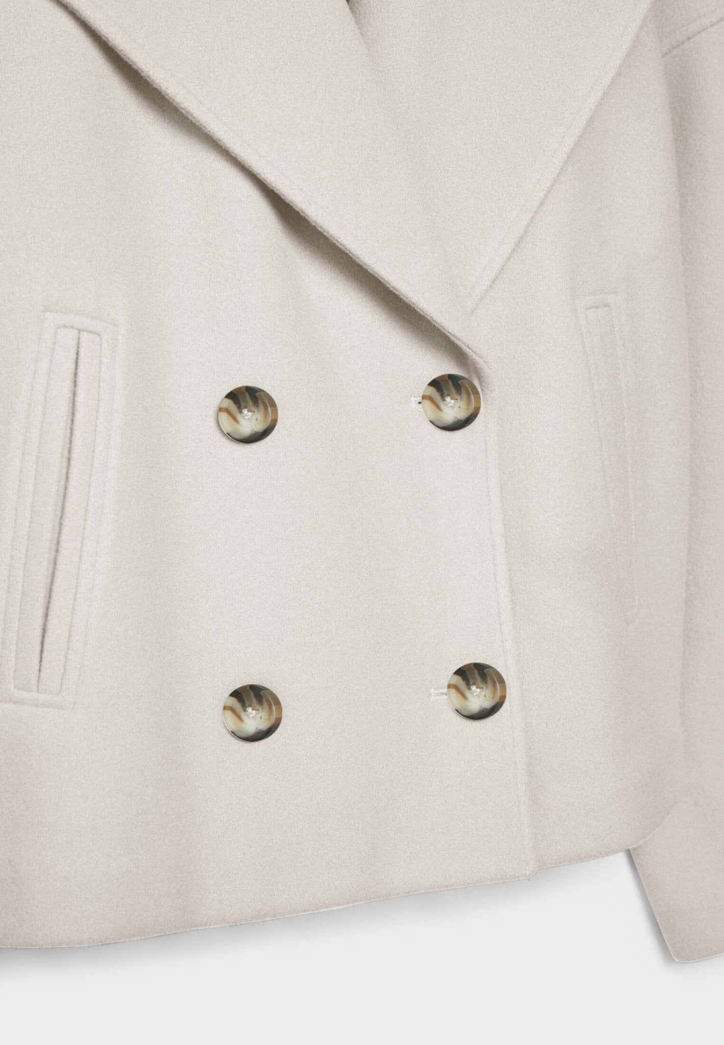 Cropped Double-Breasted Women's Jacket with Wide Lapel Collar and Side Pockets